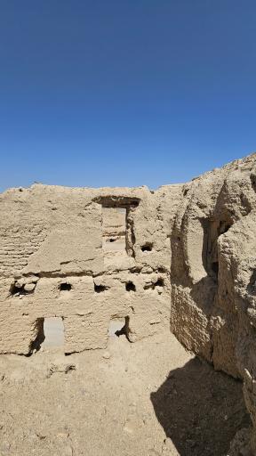 عکس قلعه ایزدخواست