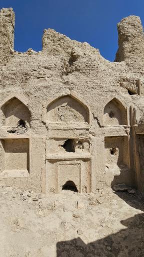 عکس قلعه ایزدخواست