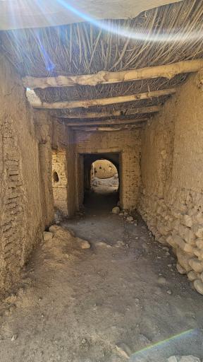 عکس قلعه ایزدخواست