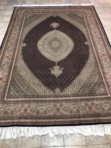 عکس فروشگاه فرش دستباف فرزین