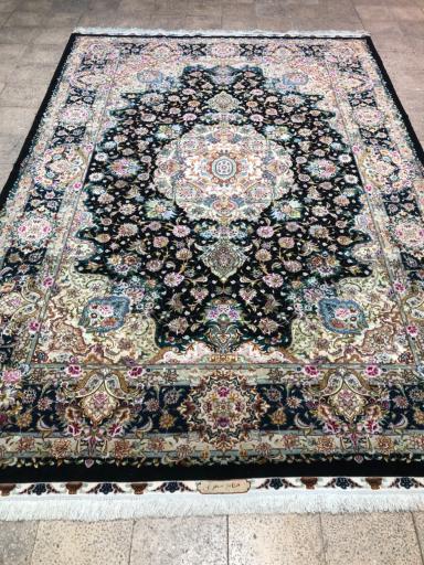 عکس فروشگاه فرش دستباف فرزین