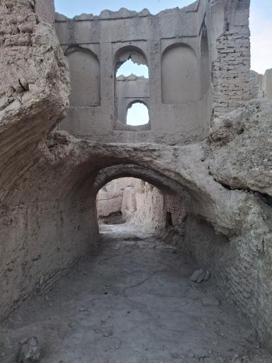 عکس قلعه ایزدخواست