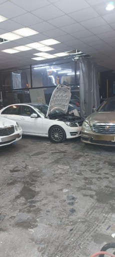 عکس تعمیرگاه بنز و بی ام و پورشه صفری