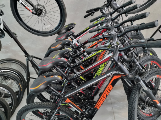 عکس فروشگاه شهر دوچرخه