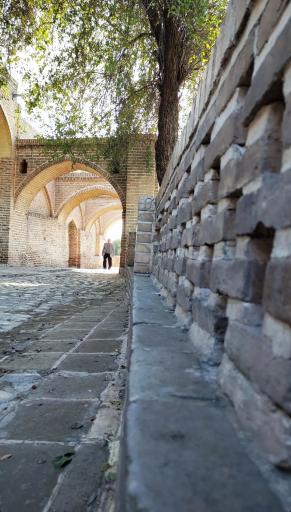 عکس ورودی باغ خان