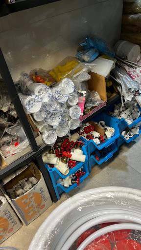 عکس رنگ و ابزار و لوازم ساختمانی سلیمانی