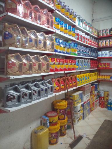 عکس تعویض روغن و پنچرگیری لارستان