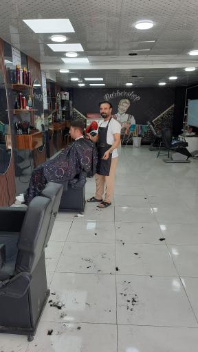 عکس آرایشگاه و آموزشگاه مدرن ( مرتضی بیات )