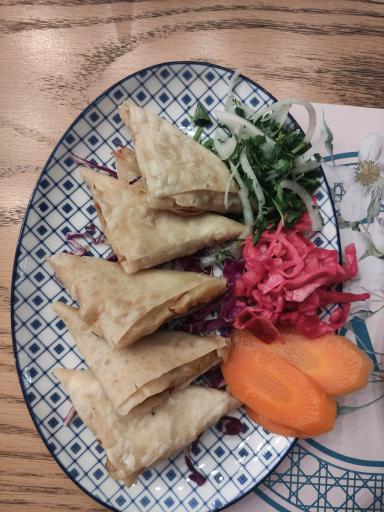 عکس رستوران لبنانی یاسمینا