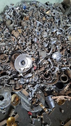 عکس فلزات رنگی خصالی عمو حجت 