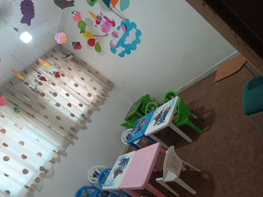 عکس مهدکودک و پیش دبستانی شاهان