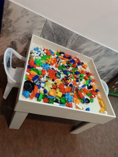 عکس مهدکودک و پیش دبستانی شاهان