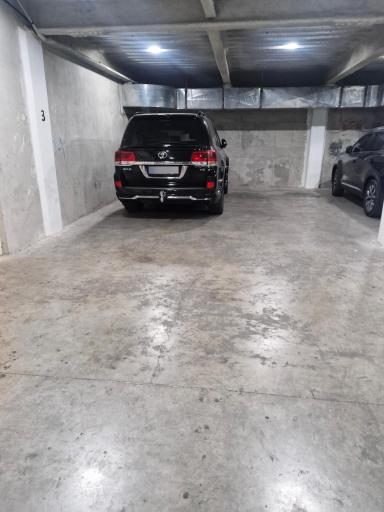 عکس پارکینگ عمومی تهرانپارس