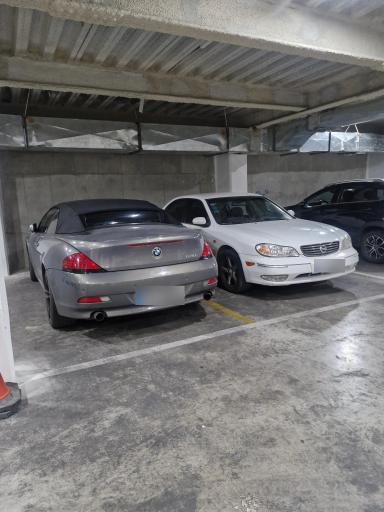 عکس پارکینگ عمومی تهرانپارس