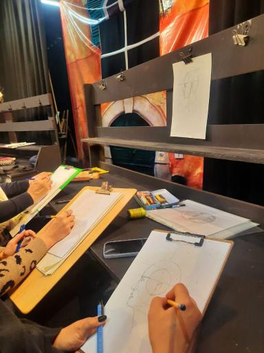 عکس آموزشگاه نقاشی شهباز