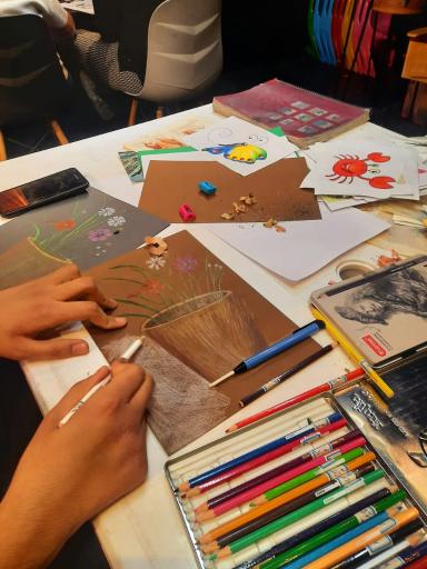 عکس آموزشگاه نقاشی شهباز