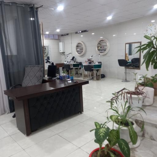 عکس سالن زیبایی آزیتا مرادی