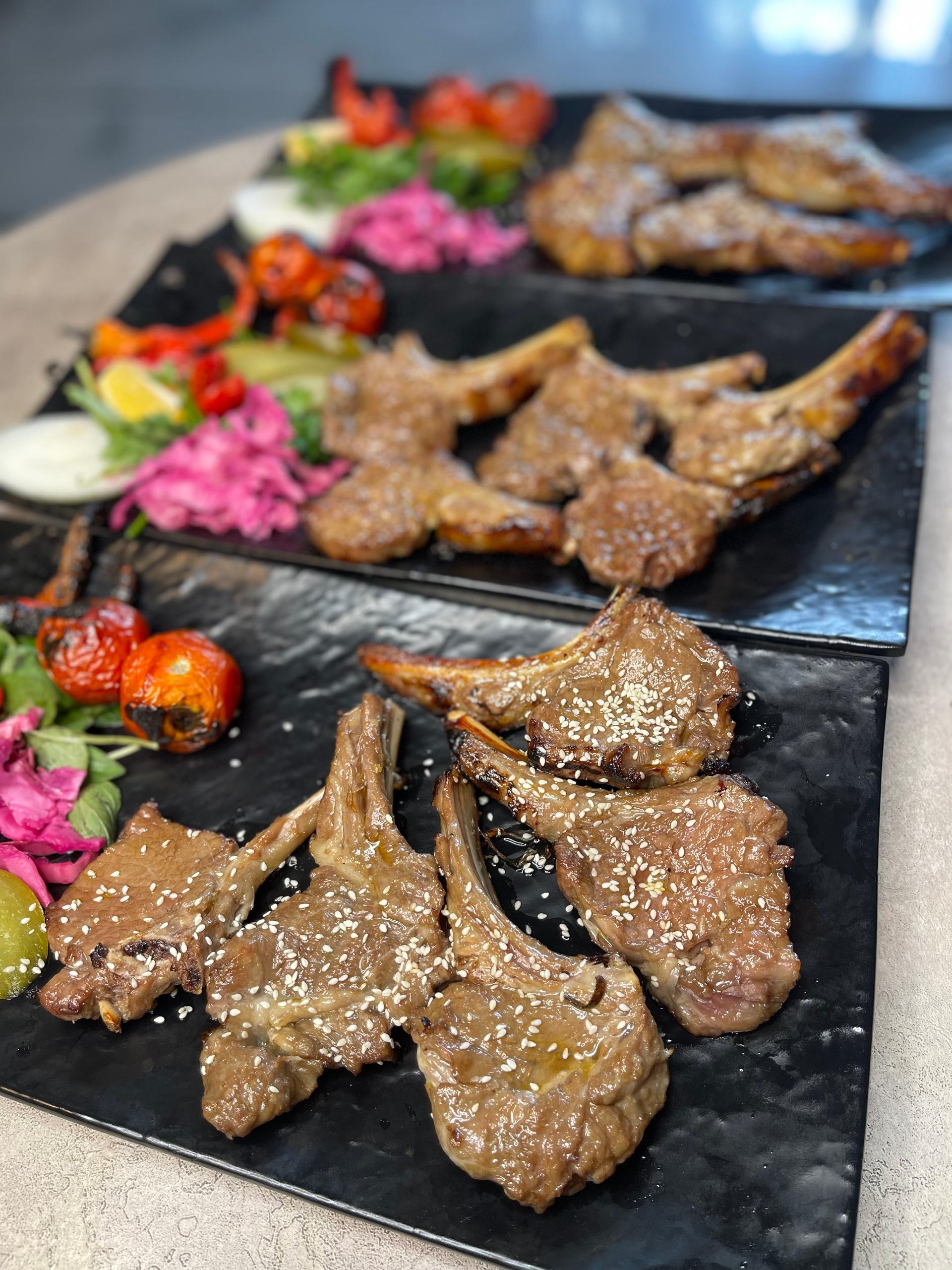 عکس رستوران ایرانی فست فود کافی شاپ نئو