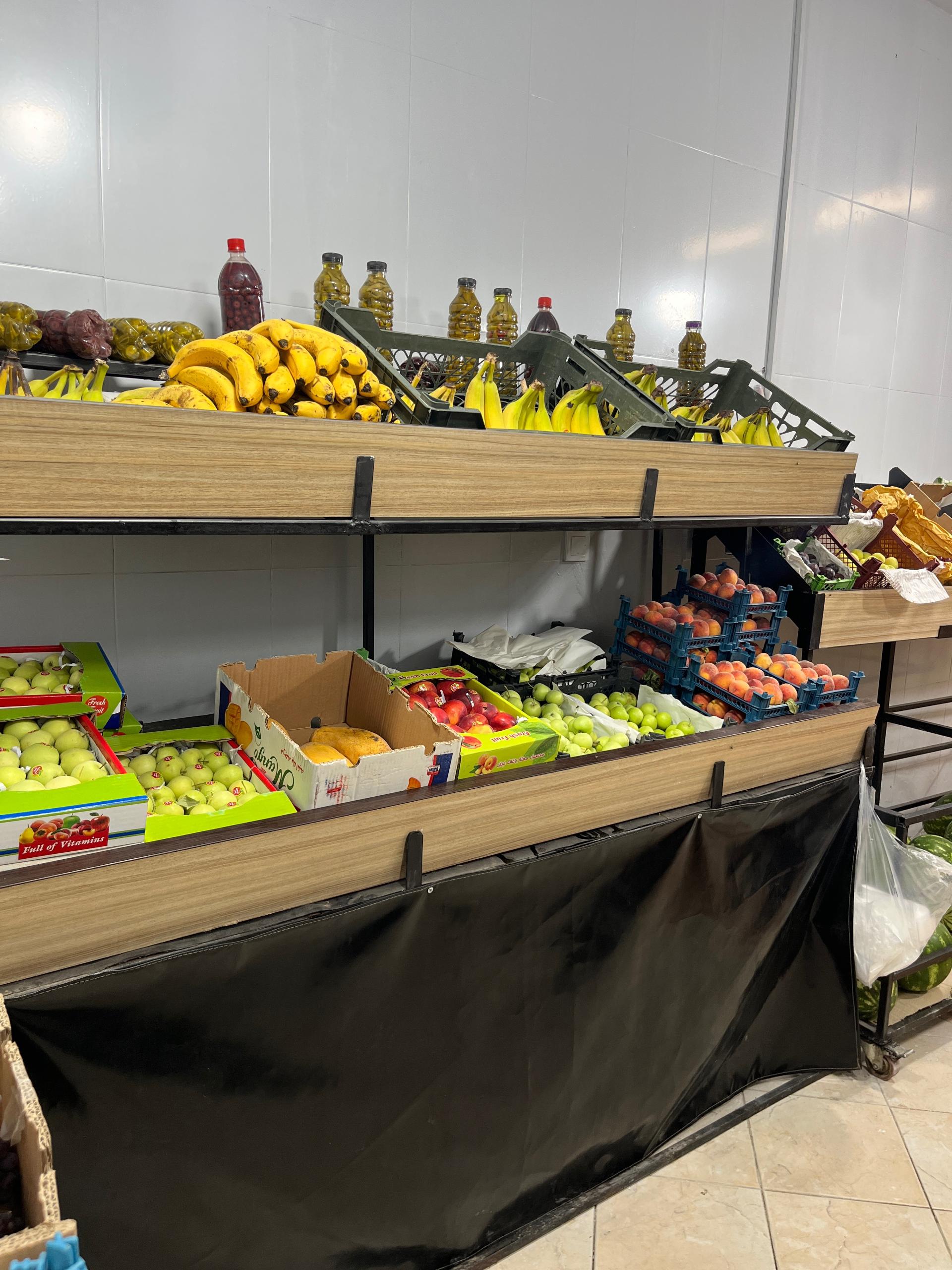 عکس میوه فروشی فرامرز