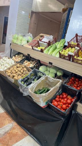 عکس میوه فروشی فرامرز