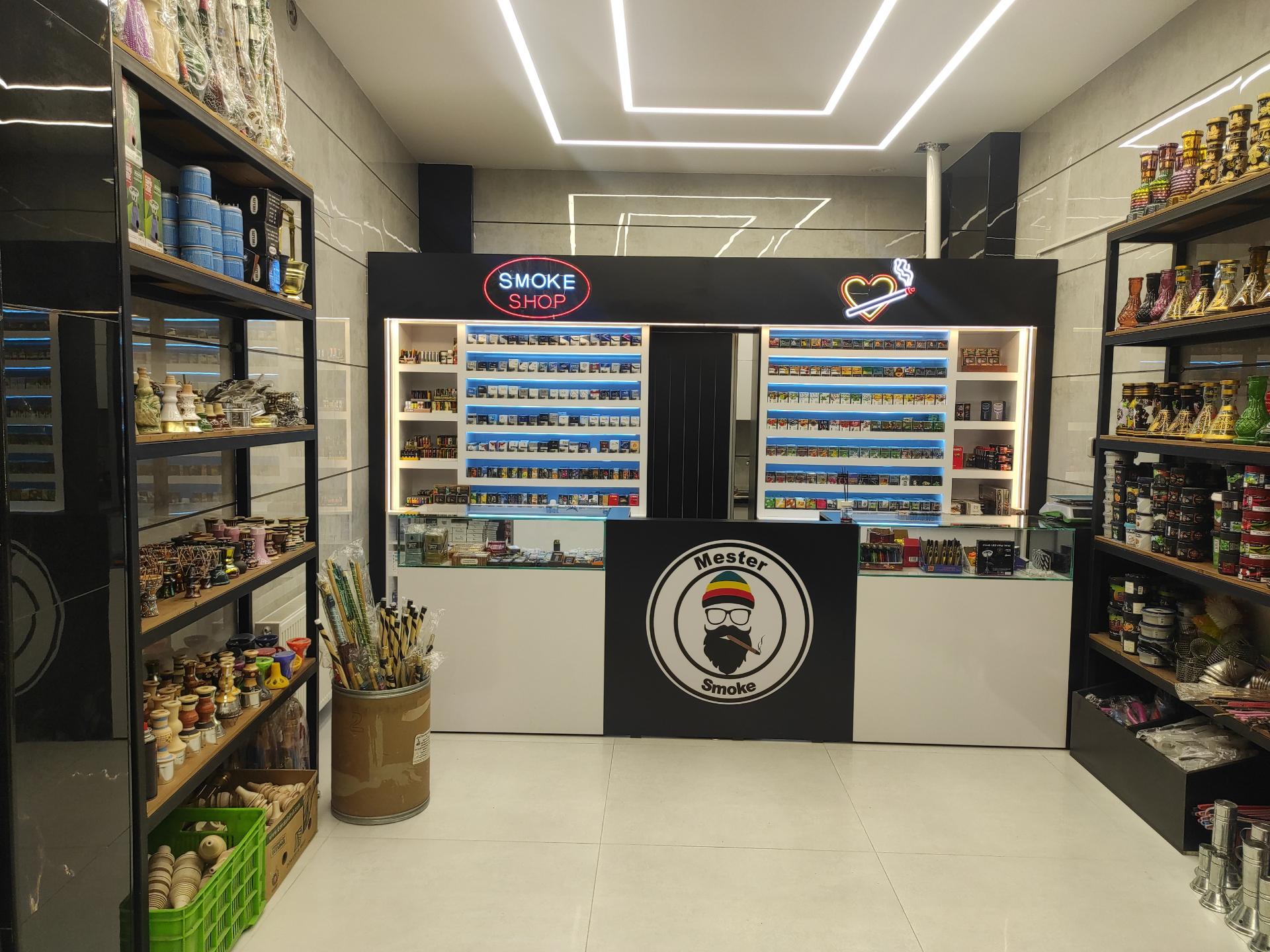 عکس دخانیات آقای دود