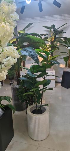 عکس فروشگاه درخت مصنوعی دکورسازی