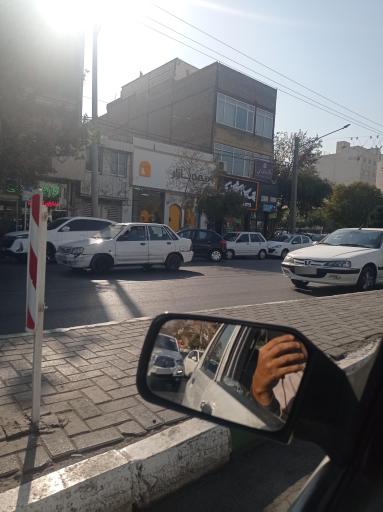 عکس بیمه بازار 