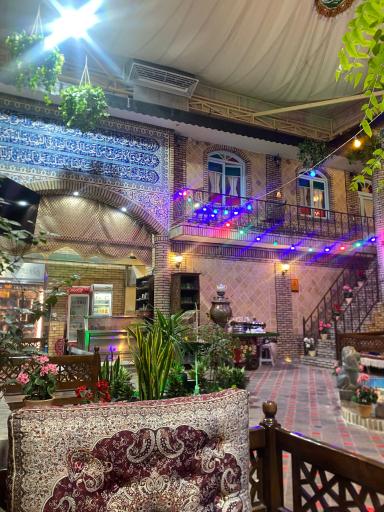 رستوران سنتی و خانه تاریخی بهرامی