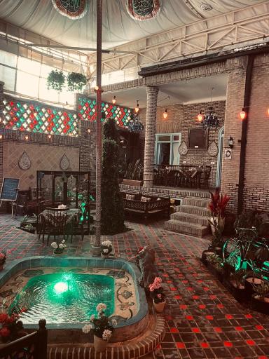 عکس رستوران سنتی و خانه تاریخی بهرامی