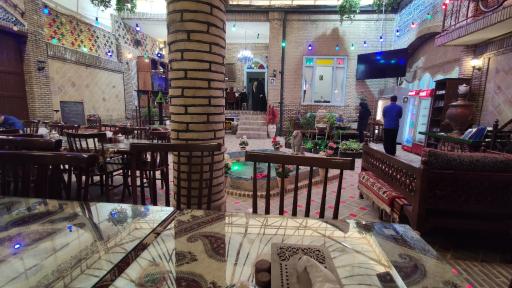 عکس رستوران سنتی و خانه تاریخی بهرامی