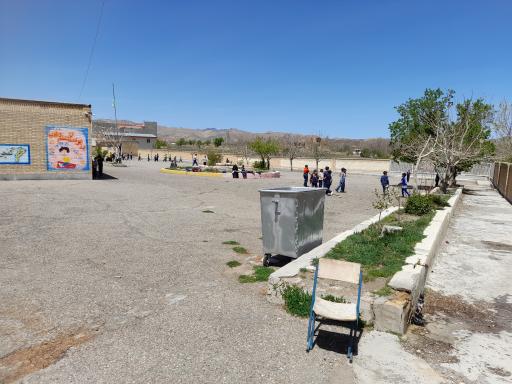 عکس دبستان شهید حسنی دستجرد
