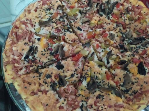 عکس پیتزا ساندویچ بارانا