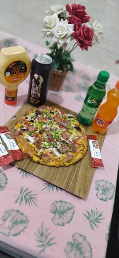 عکس پیتزا ساندویچ بارانا