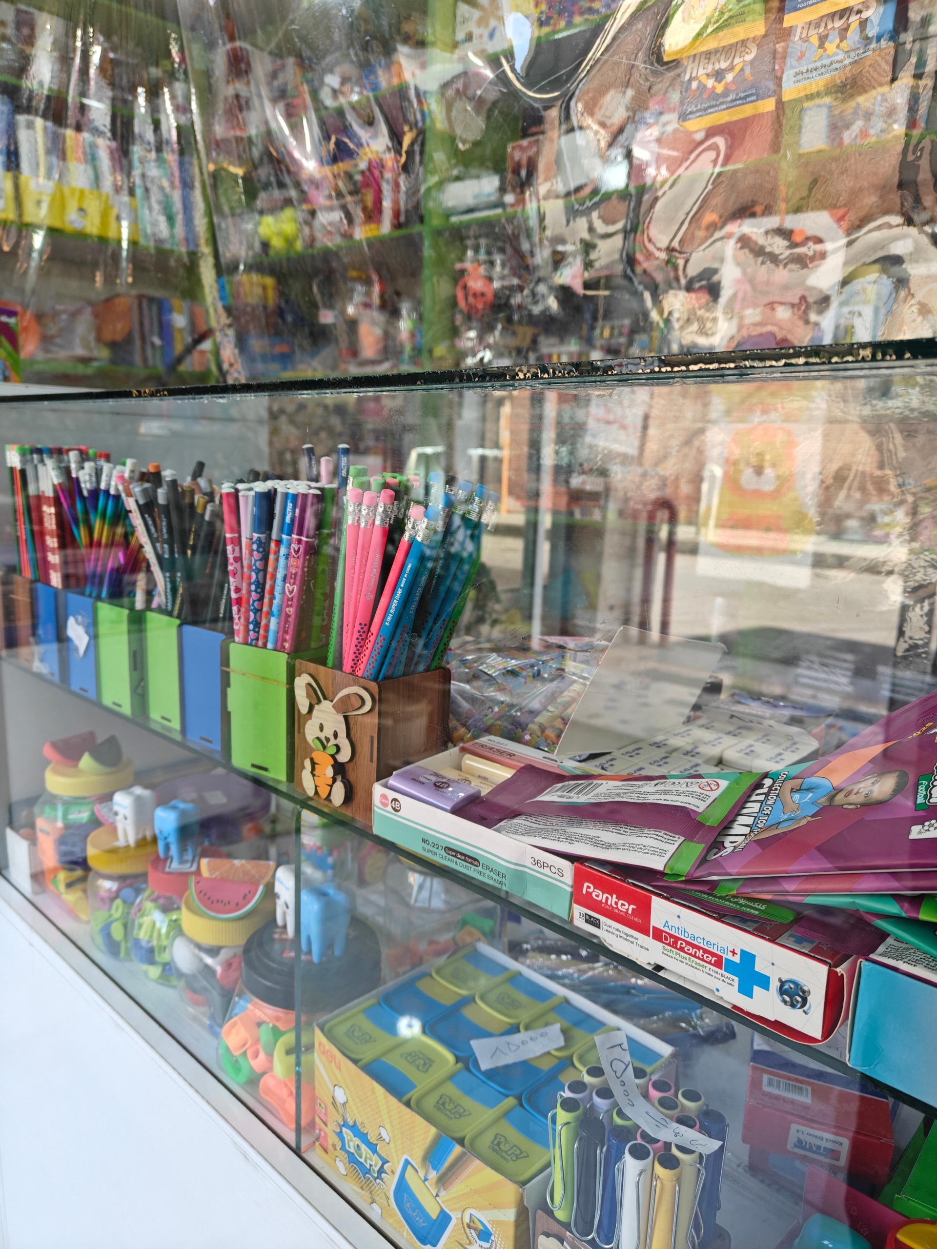 عکس فروشگاه لوازم التحریر سیمرغ