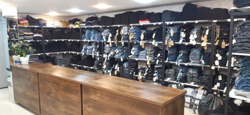 پوشاک زنانه پاسارگاد شعبه دو 