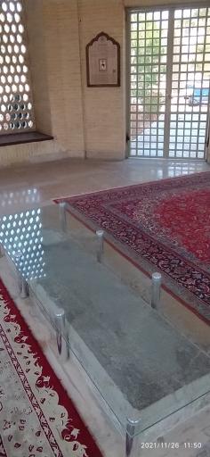 عکس آرامگاه جهانگیر خان قشقایی