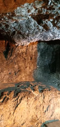 عکس غار بی بی شهربانو 