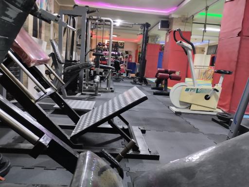 باشگاه بدنسازی بانوان ستارگان