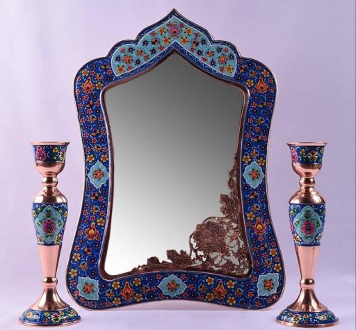 عکس آینه و شمعدان امین