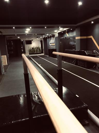 عکس باشگاه ورزشی شانی