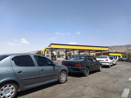 عکس جایگاه سوخت بنزین و گازوئیل خرم زال