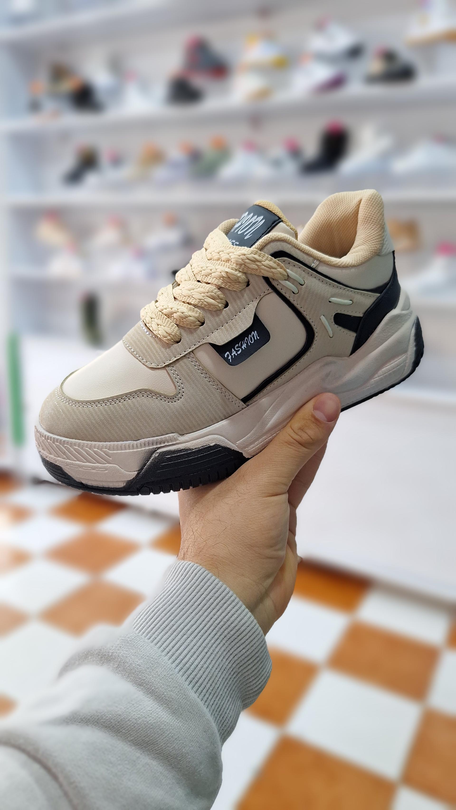 عکس کتونی دلوین 