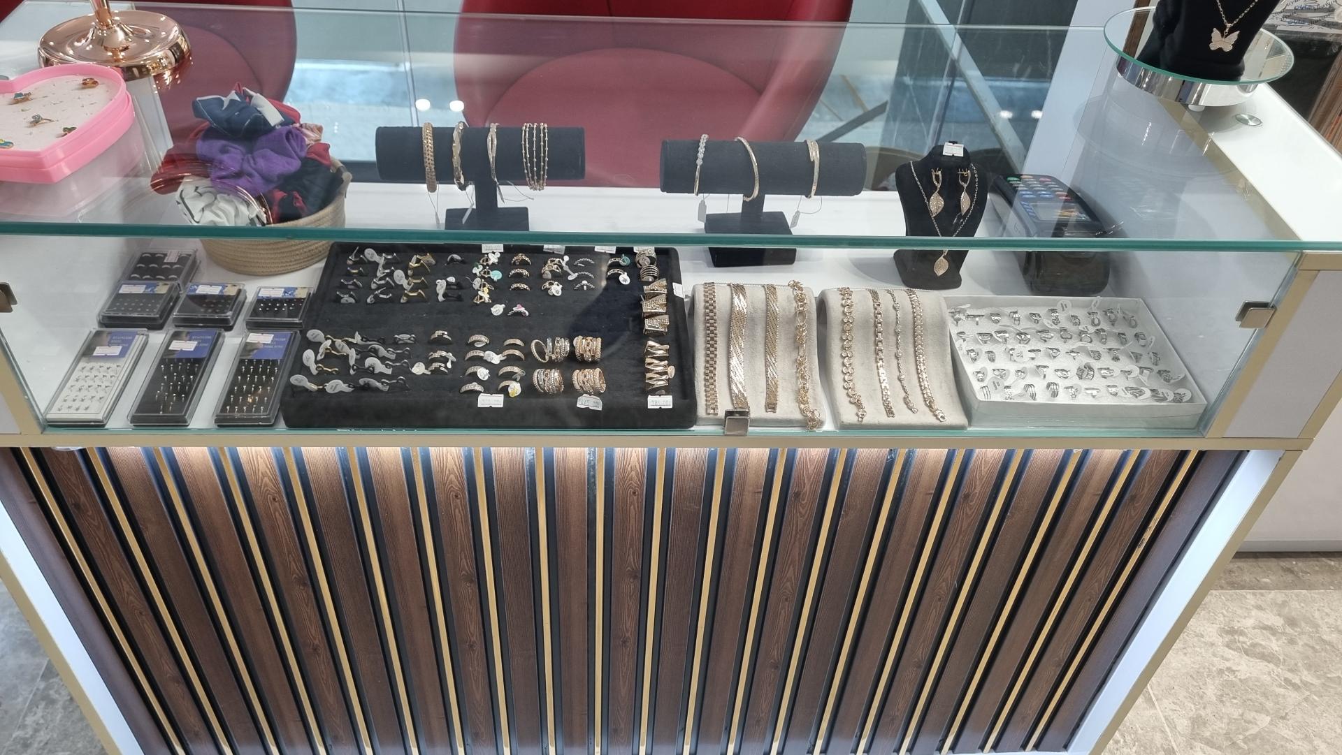 عکس اکسسوری و بدلیجات حنا