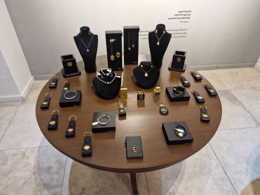 عکس مجتمع تجاری آمال