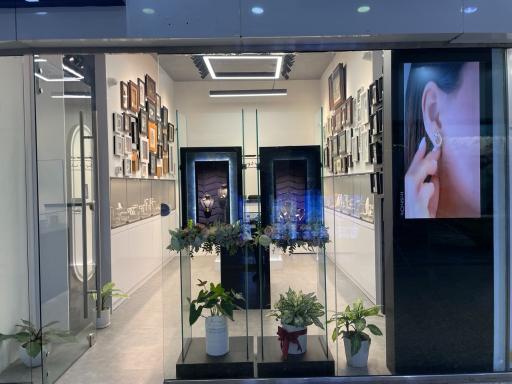 عکس مجتمع تجاری آمال