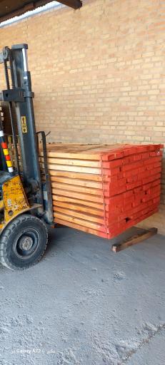 عکس انبار چوب خانی( آویار چوب)