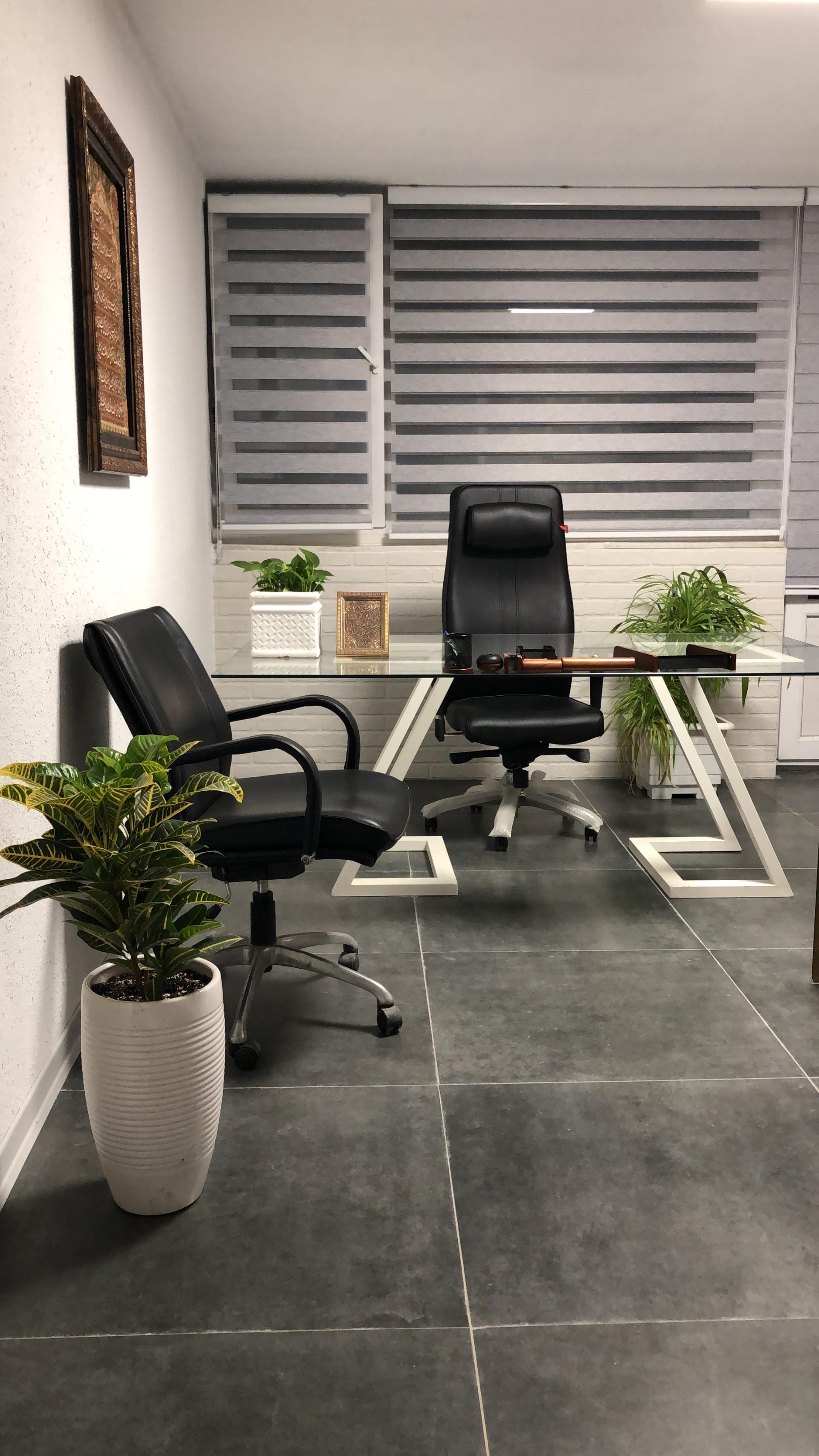 عکس دفتر وکالت عرفانی فر