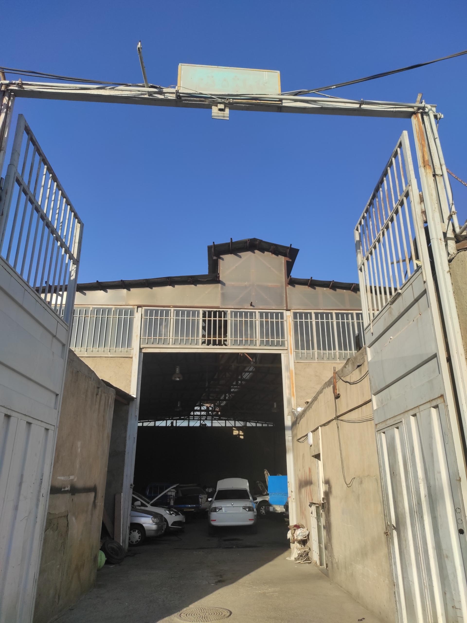 عکس گاراژ پنج تن