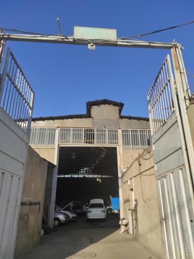 عکس گاراژ پنج تن