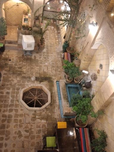 عکس کافه خانه تاریخی مقدم شوشتر